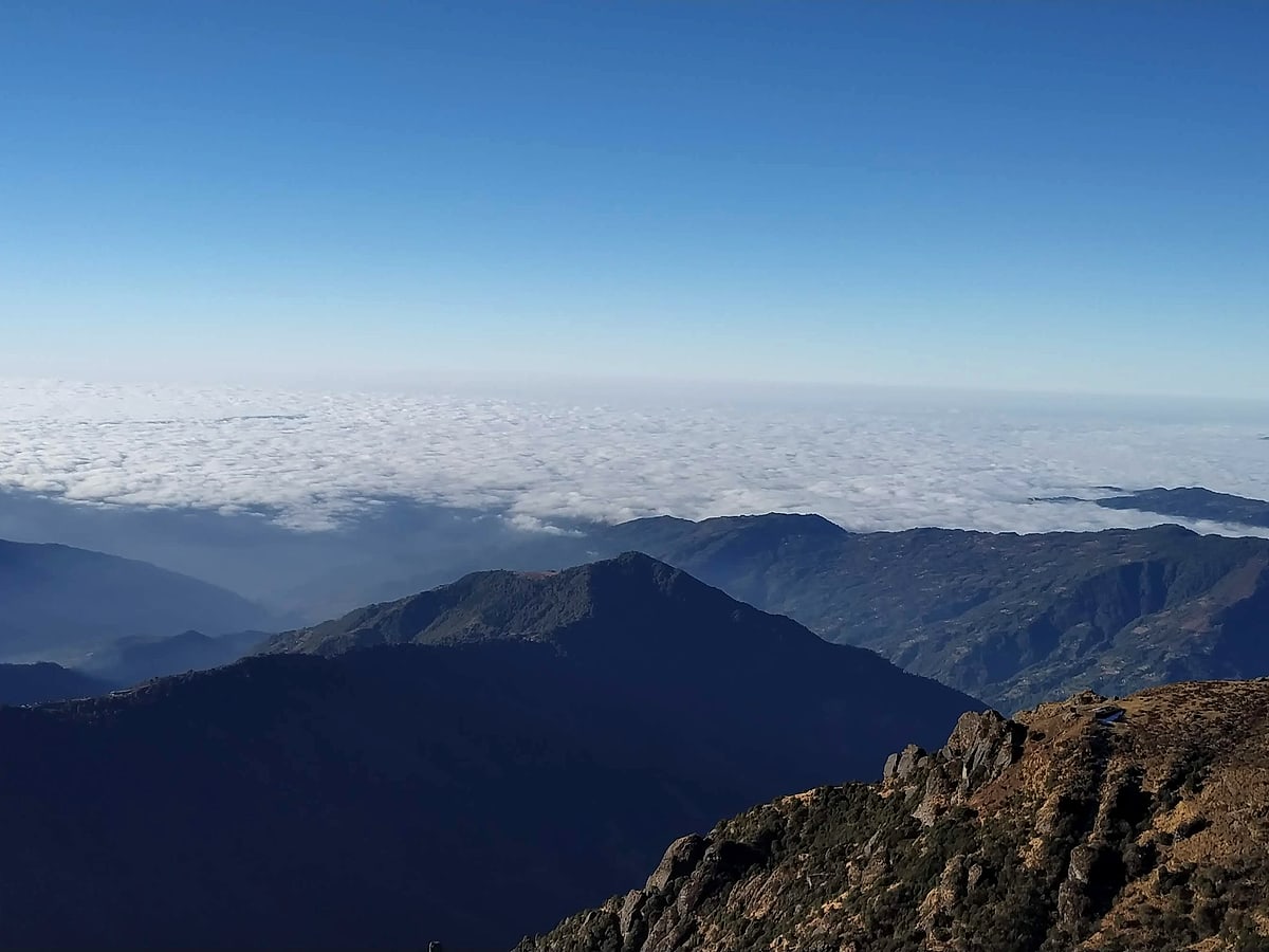 From Sandakphu: a sea of cloud filling the valleys below the Singalila ridge
